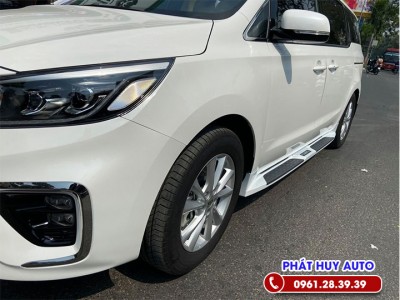 Bệ bước chân Kia Sedona 2021