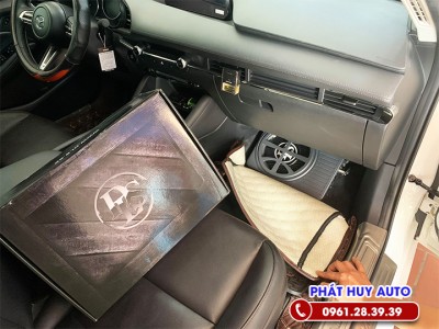 Độ loa sub gầm ghế Mazda 3 2021