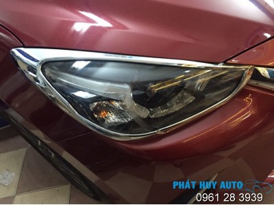 Viền đèn trước sau xe Mazda 2