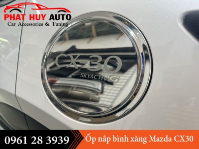 Ốp nắp bình xăng Mazda CX30