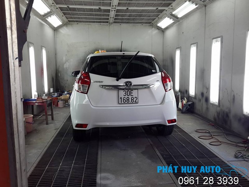 Phủ nano xe Toyota Yaris 